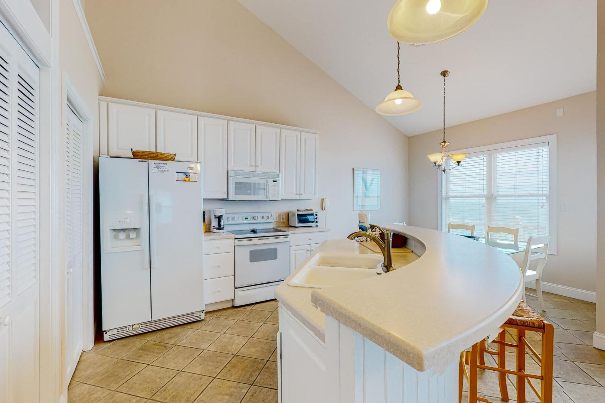 Shutters Villa Pine Knoll Shores Room photo
