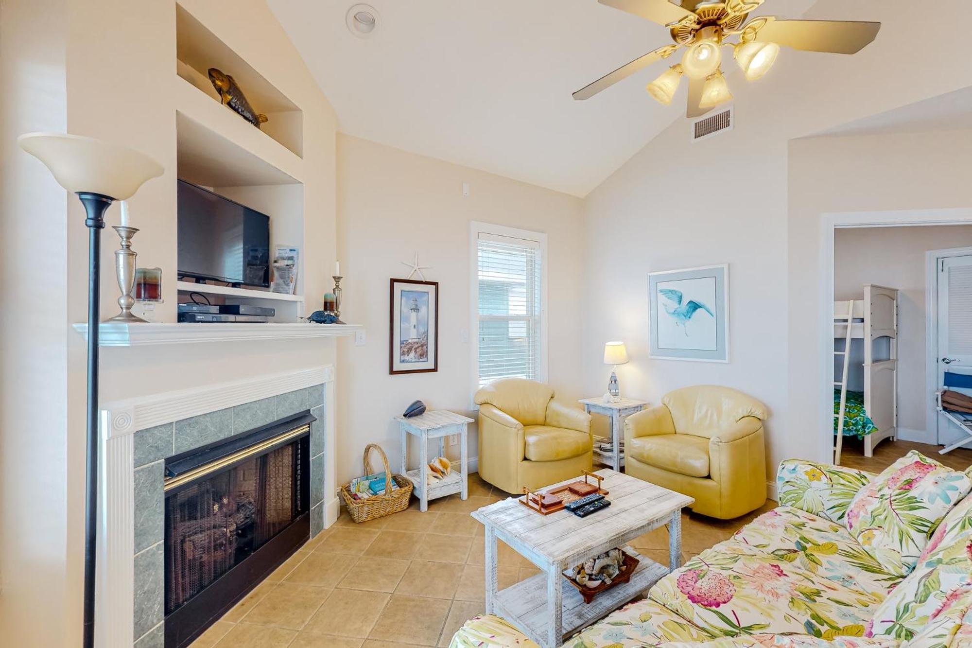 Shutters Villa Pine Knoll Shores Room photo