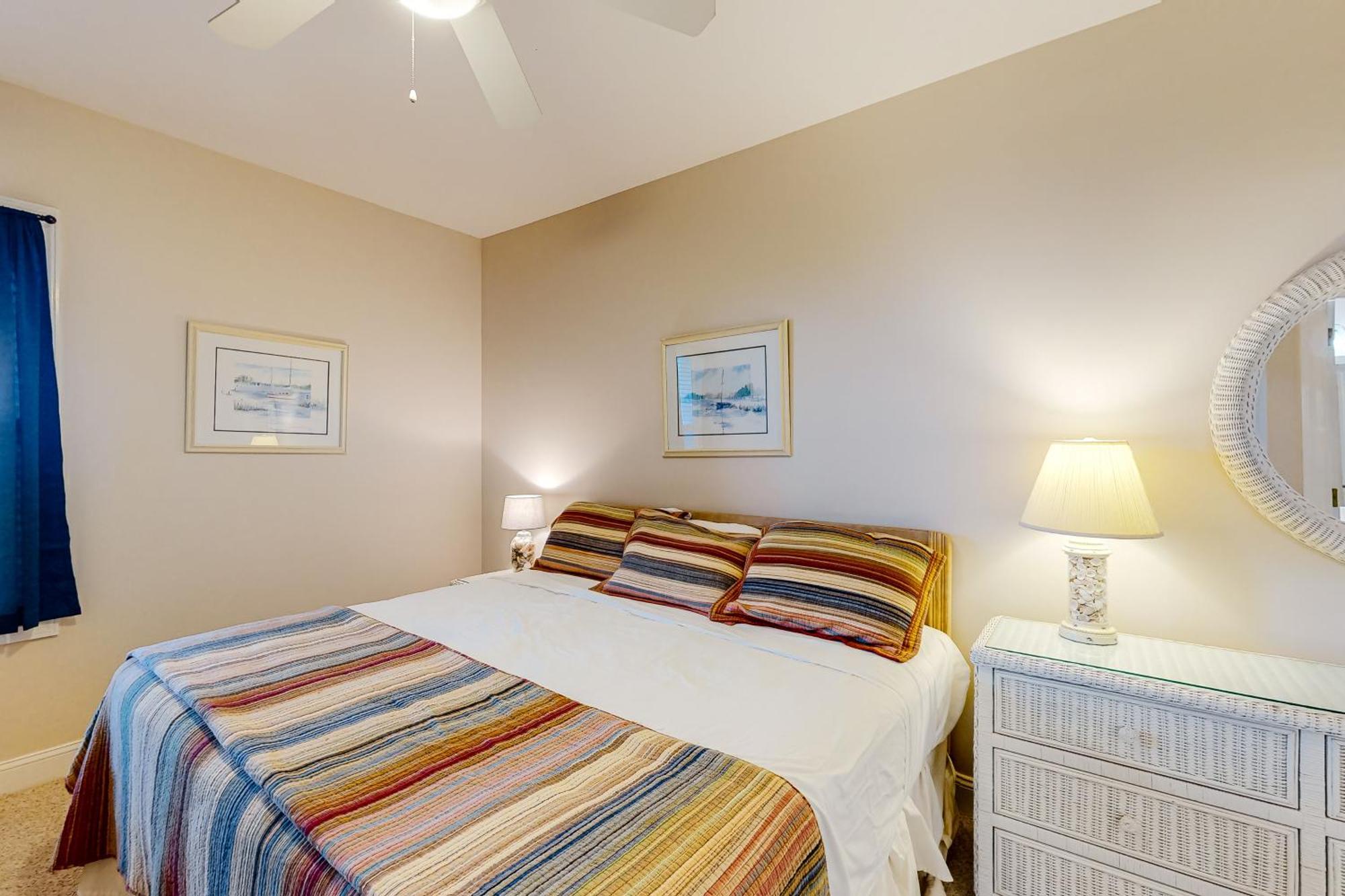 Shutters Villa Pine Knoll Shores Room photo